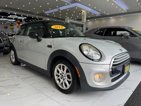 Used 2014 MINI Cooper 2-Door Hardtop image 3
