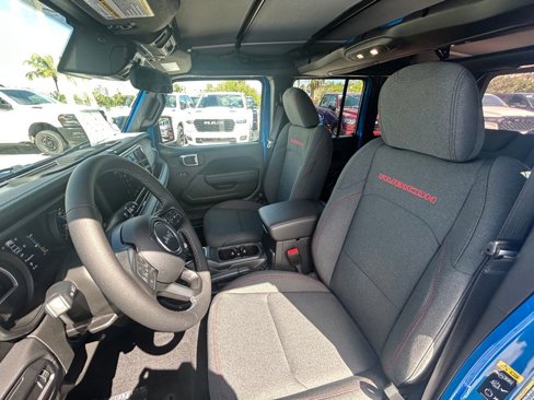 New 2025 Jeep Wrangler Unlimited Rubicon image 29