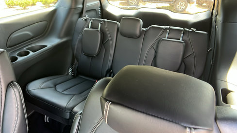 New 2026 Chrysler Voyager LX image 20