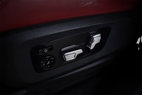 Used 2023 BMW X5 M Competition w/ Competition Package image 34