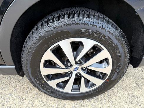 Used 2020 Subaru Outback Premium image 10