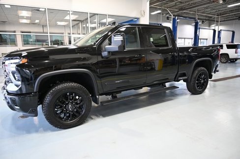 New 2025 Chevrolet Silverado 2500 High Country w/ High Country Premium Package image 9