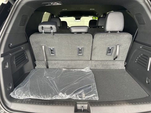 New 2026 Chevrolet Traverse LT w/ Driver Confidence Package image 6