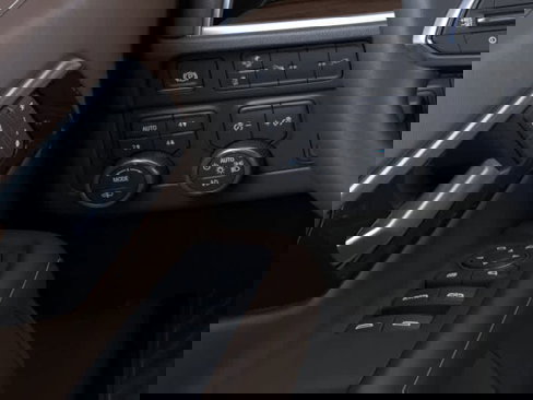 New 2026 Chevrolet Suburban High Country image 21