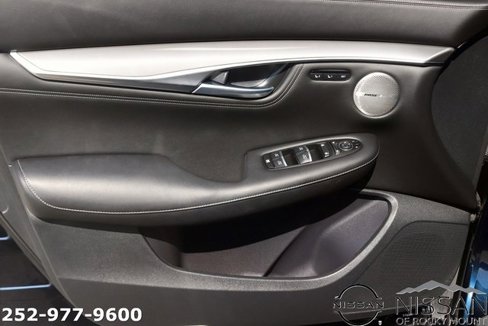 Used 2024 INFINITI QX55 Essential image 10
