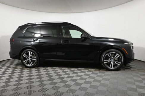 New 2026 BMW X7 M60i image 8