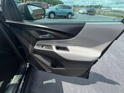 Used 2018 Chevrolet Equinox LS image 29