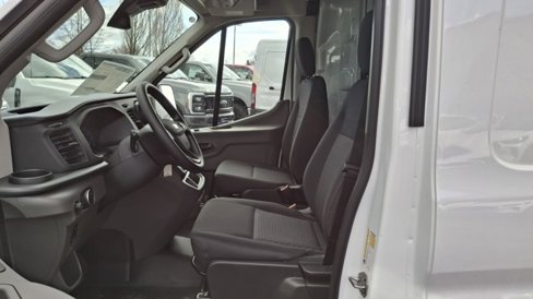 New 2025 Ford Transit 250 148 Medium Roof image 15