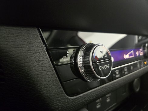 New 2025 Mitsubishi Outlander SE image 27