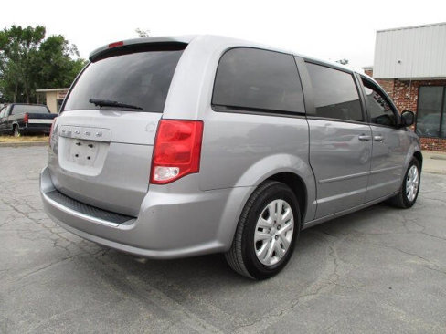 Used 2016 Dodge Grand Caravan SE w/ Quick Order Package 29E SE image 3