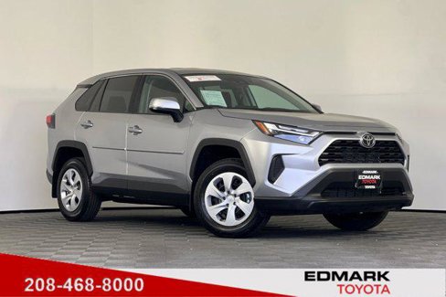 Certified 2025 Toyota RAV4 LE image 1