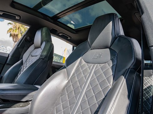 Used 2021 Audi SQ8 Premium Plus w/ SQ8 Black Optic Package image 28