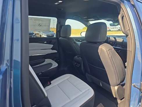 New 2026 Chevrolet Traverse High Country image 23