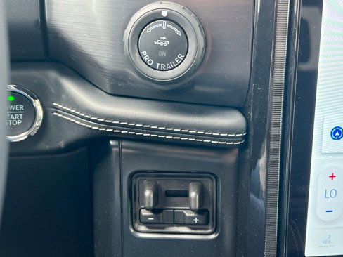 New 2025 Ford F150 Lightning Platinum image 31