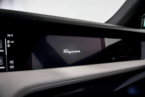 Used 2022 Porsche Taycan 4S image 19