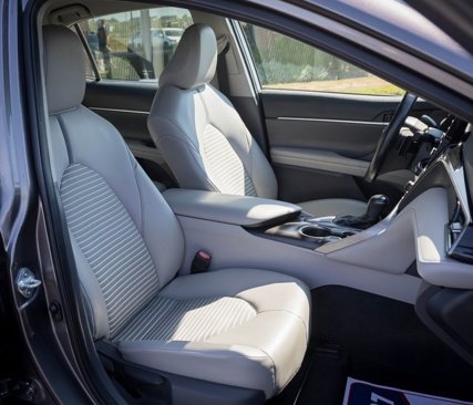 Used 2021 Toyota Camry SE image 25