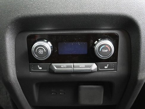 New 2026 GMC Acadia AT4 w/ Luxury Package image 13