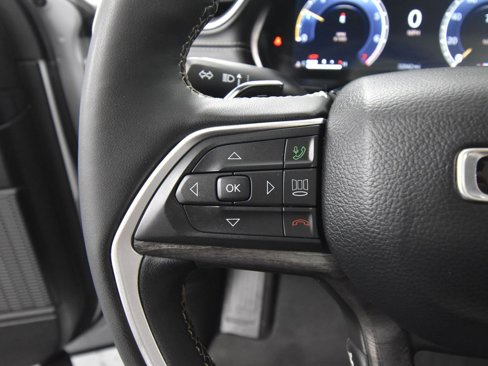 Used 2024 Jeep Grand Cherokee L Limited w/ Luxury Tech Group II image 30
