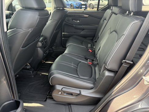 Used 2023 Honda Pilot Elite image 17