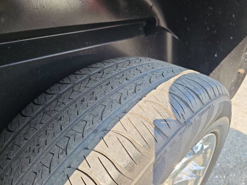Used 2011 RAM 1500 Laramie image 5