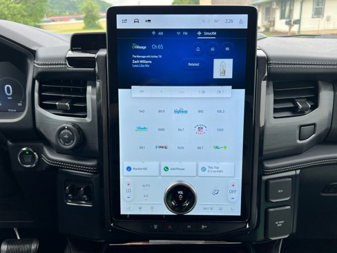 New 2025 Ford F150 Lightning Platinum image 28