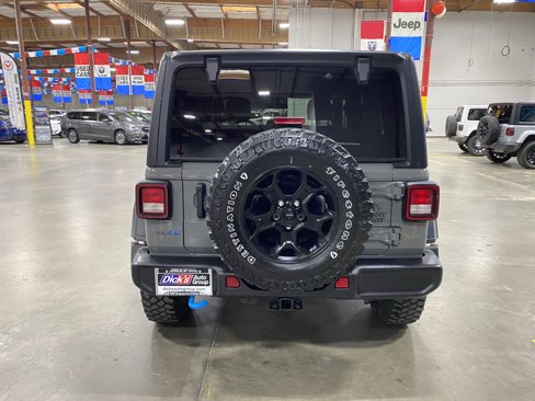 Used 2023 Jeep Wrangler Unlimited image 4