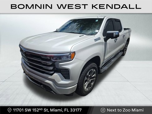 Used 2025 Chevrolet Silverado 1500 High Country w/ Technology Package image 2