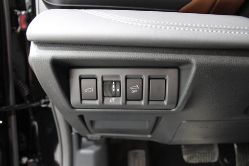 New 2025 Subaru Outback Touring XT image 8