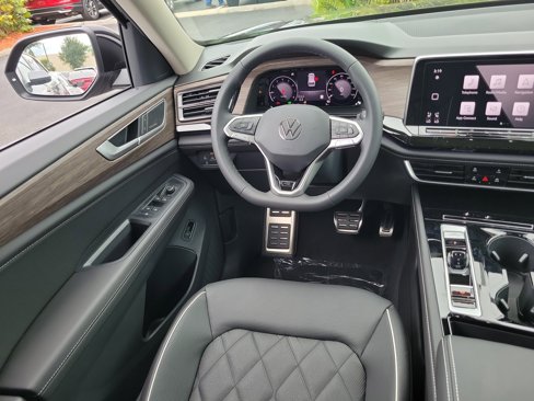 New 2026 Volkswagen Atlas SEL Premium R-Line image 3
