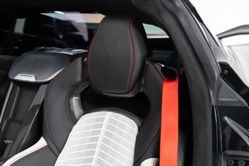 Used 2023 Chevrolet Corvette Z06 w/ Z07 Performance Package image 15