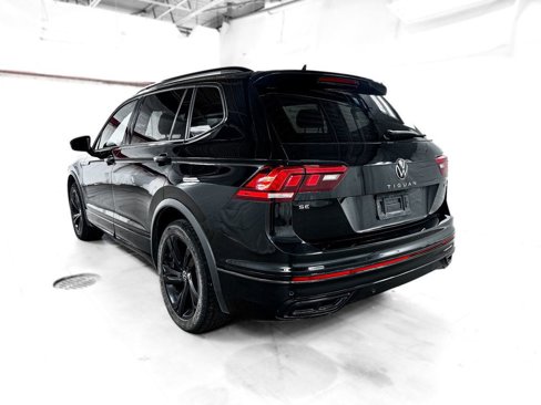 Used 2023 Volkswagen Tiguan SE R-Line image 4