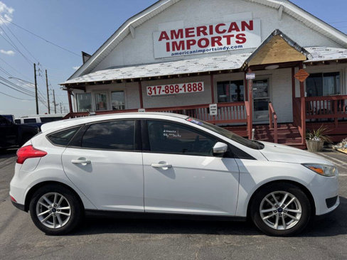 Used 2017 Ford Focus SE w/ Interior Protection Package image 1