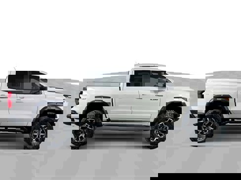 New 2026 Chevrolet Colorado ZR2 w/ Technology Package image 9