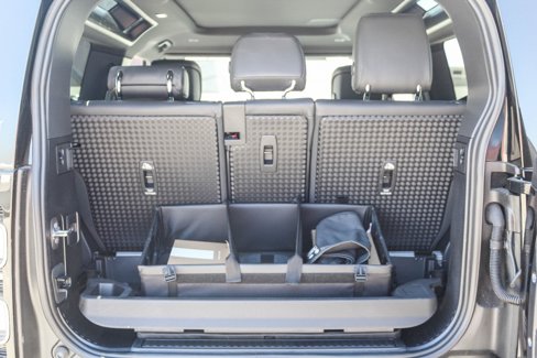 New 2024 Land Rover Defender 90 V8 image 21