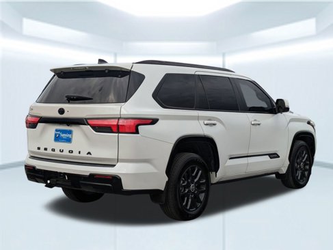 Used 2024 Toyota Sequoia Platinum image 6