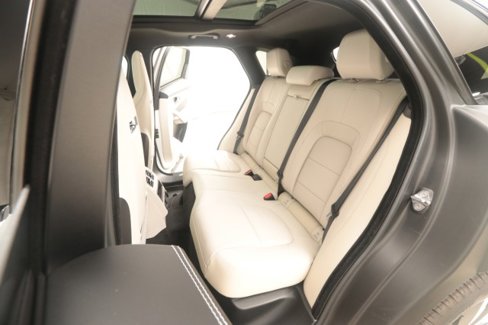 Used 2024 Jaguar F-PACE R-Dynamic S image 59