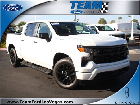 Used 2024 Chevrolet Silverado 1500 Custom image 1