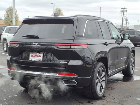 New 2025 Jeep Grand Cherokee Overland w/ Luxury Tech Group IV image 7