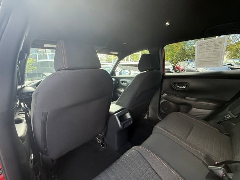 Used 2025 Honda HR-V Sport image 16