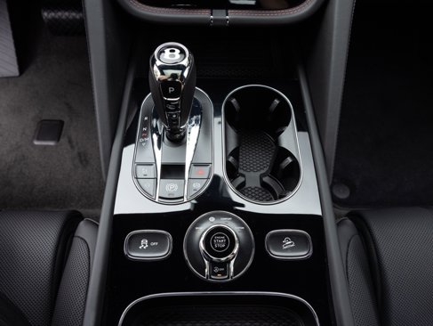 New 2025 Bentley Bentayga image 34