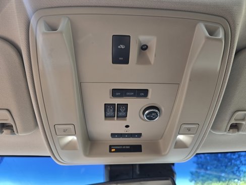 Used 2019 GMC Yukon XL Denali w/ Denali Ultimate Package image 17