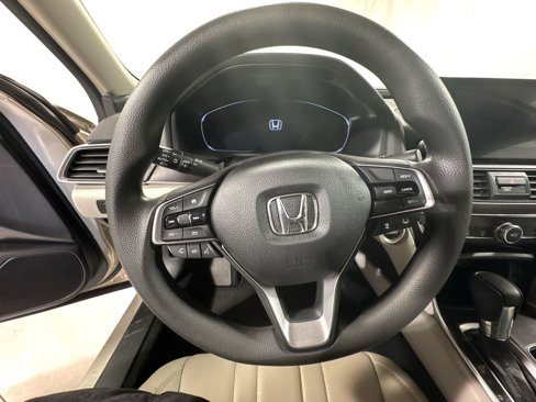 Used 2018 Honda Accord EX image 23