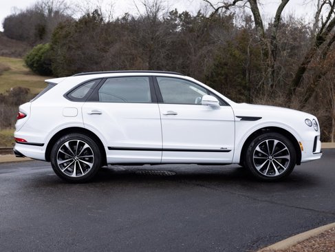 New 2025 Bentley Bentayga image 11