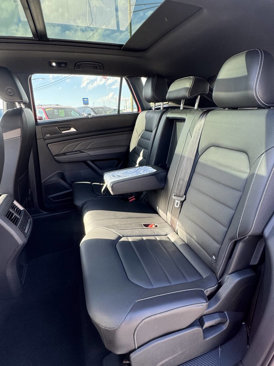 Used 2022 Volkswagen Atlas Cross Sport SEL Premium R-Line image 27