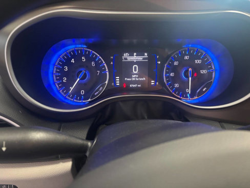Used 2020 Chrysler Voyager L image 8