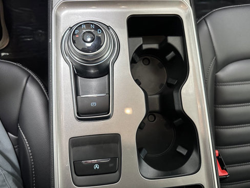 Used 2024 Ford Edge SEL image 39