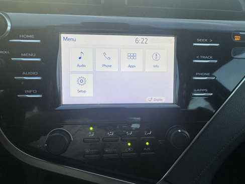 Used 2018 Toyota Camry LE image 22