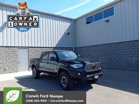 Used 2022 Toyota Tacoma TRD Off-Road image 1