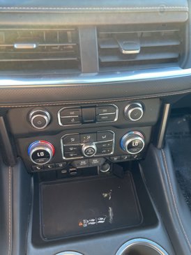 Used 2022 GMC Yukon AT4 image 18