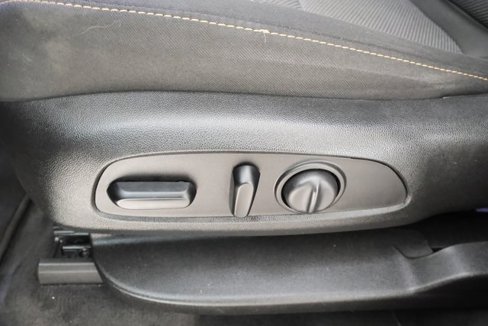 Used 2019 Chevrolet Traverse LT image 10
